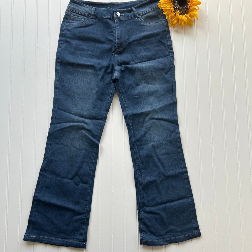 CG Jeans Flare Leg M Blue Excellent Dark Wash Bootcut Denim Pants